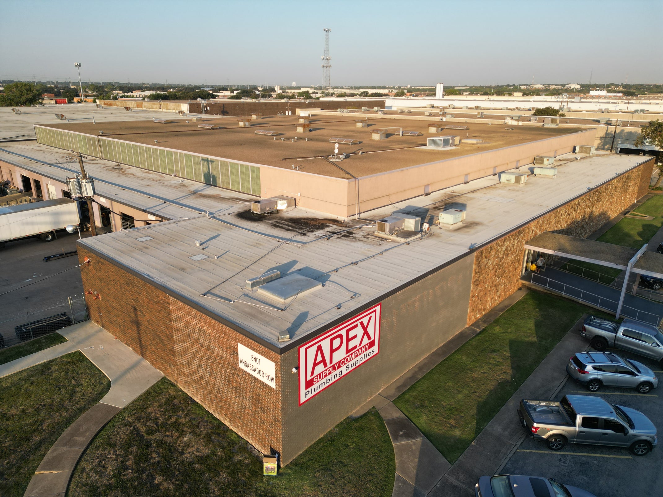 Distribution & Customer Support Center for Apex Supply in Dallas