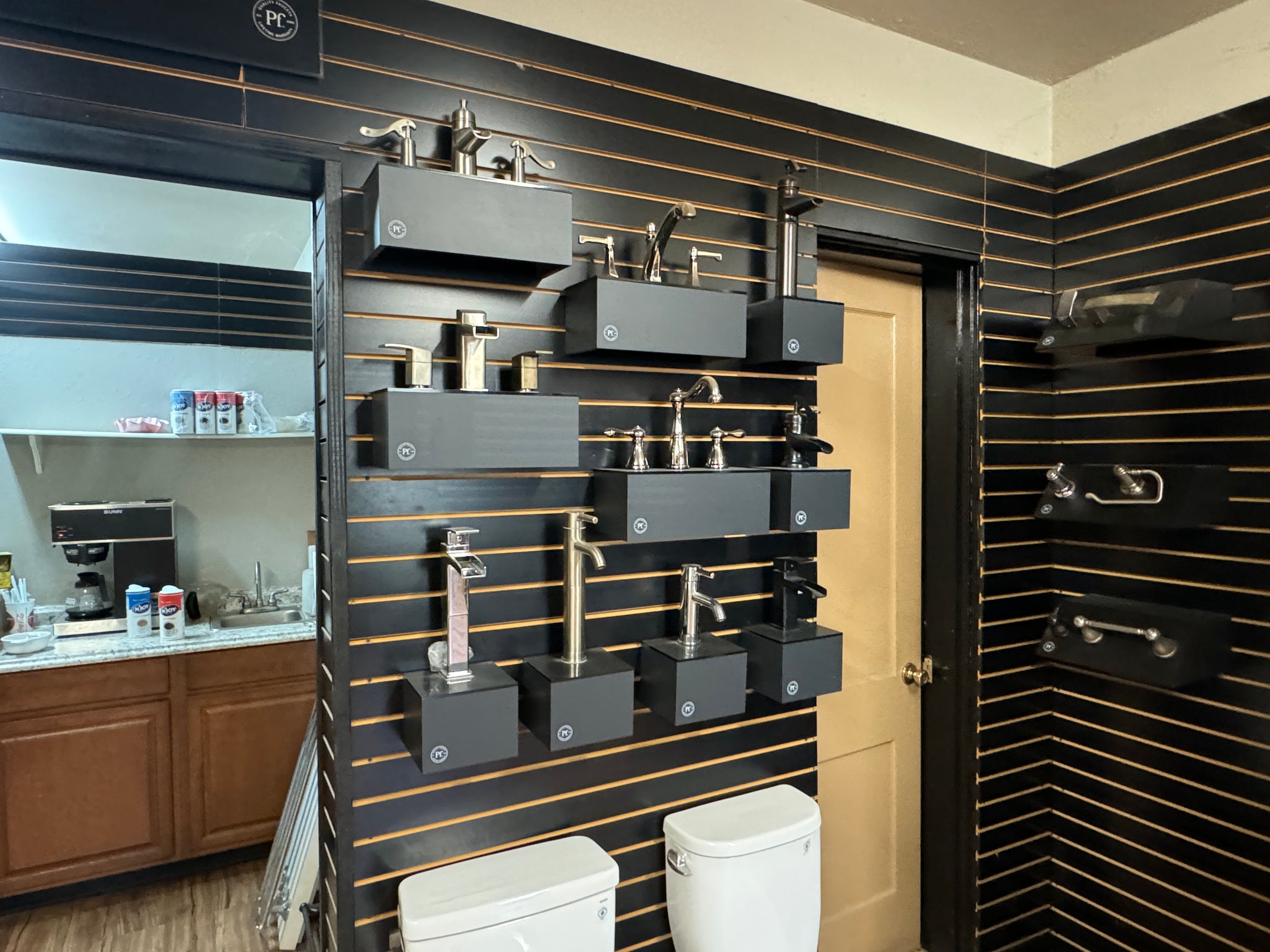 Sinks and Faucets sold in Waco Texas by Economy Supply